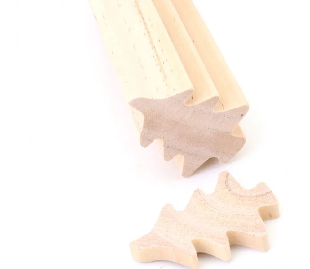 Tout Pour le Jeu Sapin en bois naturel à découper moulure 15 cm