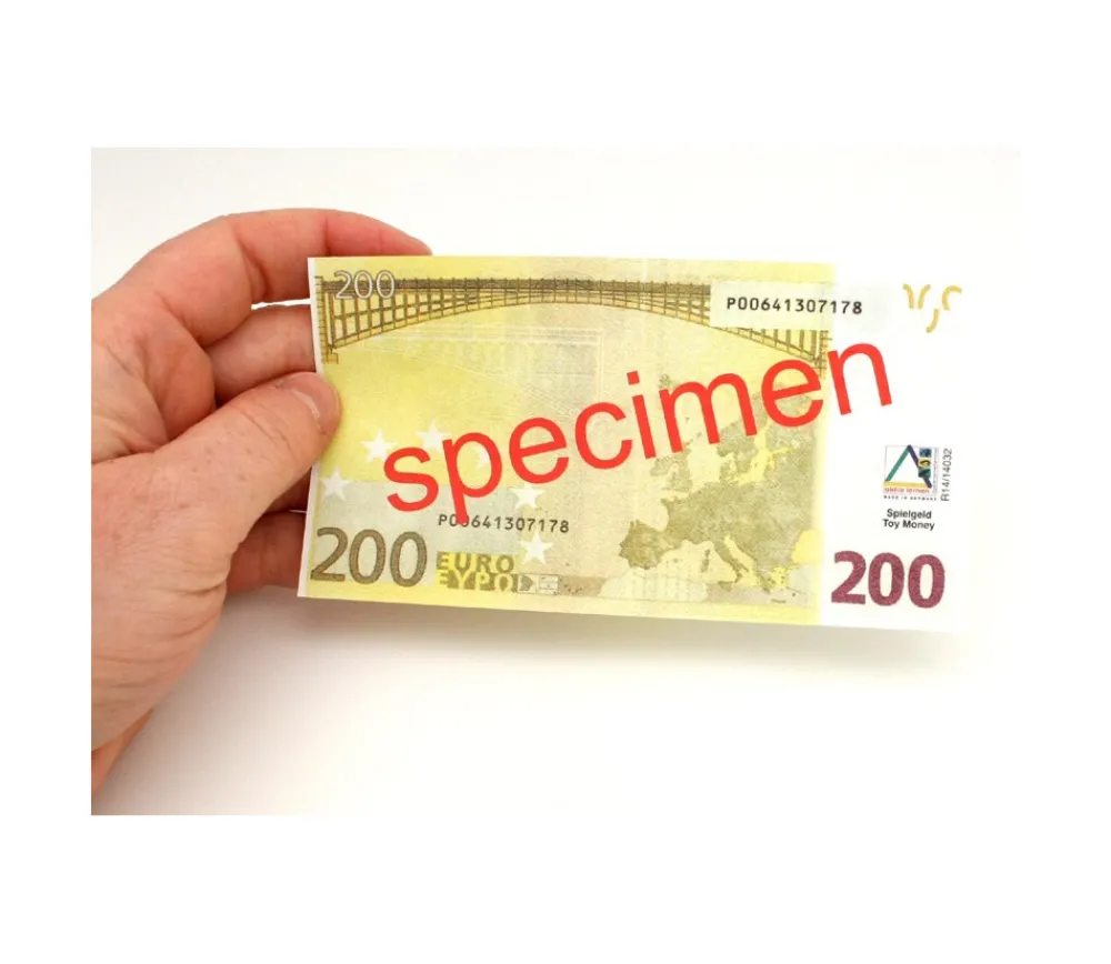 Tout Pour le Jeu Set 100 billets de 200 euros factices pour jeux
