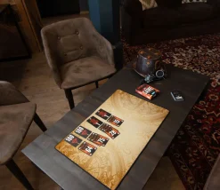 Tout Pour le Jeu Tapis de jeux 60 x 40 cm Compas sepia