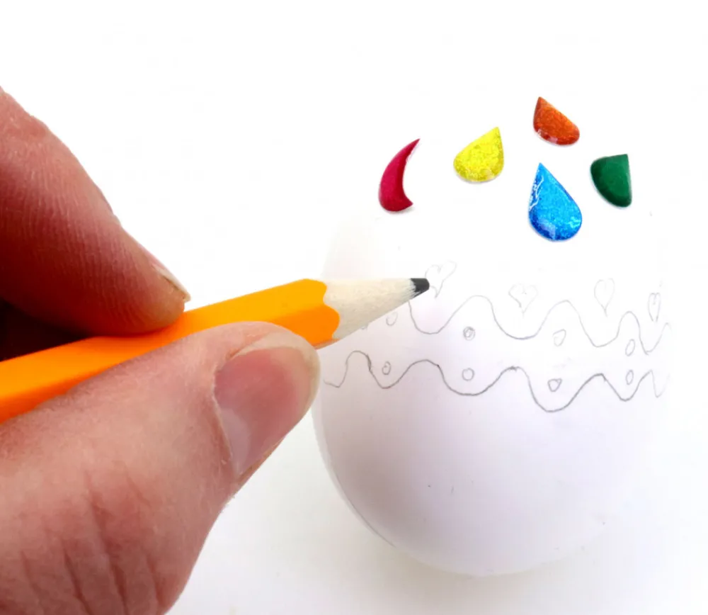 Tout Pour le Jeu Œuf plastique blanc - oeuf pour décoration 6 cm