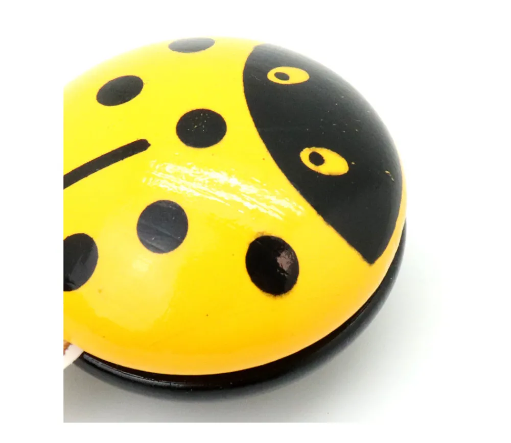 Tout Pour le Jeu Yoyo coccinelle en bois à l'unité 5,6 cm